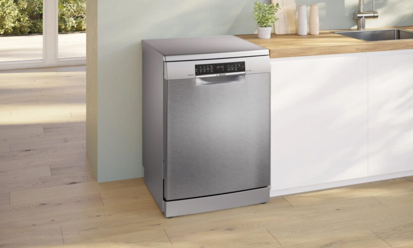 Bosch SMS6ZCI02P Series 6 là mẫu máy rửa bát cao cấp thuộc dòng Series 6 của Bosch, nổi bật với thiết kế độc lập hiện đại, kiểu dáng tinh tế cùng khả năng
