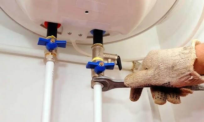 cách vệ sinh bình nóng tại nhà 