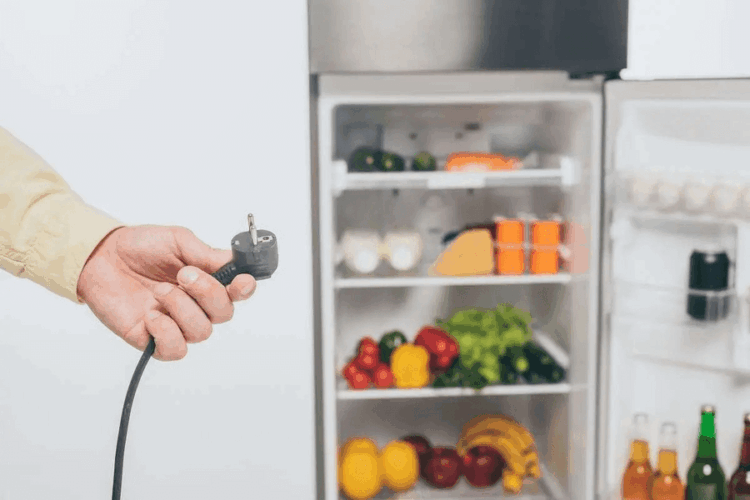 Có nên rút tủ lạnh khi dùng lâu dài không