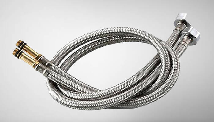 binh nong lanh duong ong dan nuoc