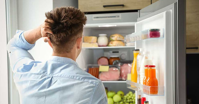 tu lanh keu re re nguyen nhan va cach khac phuc nhanh chong