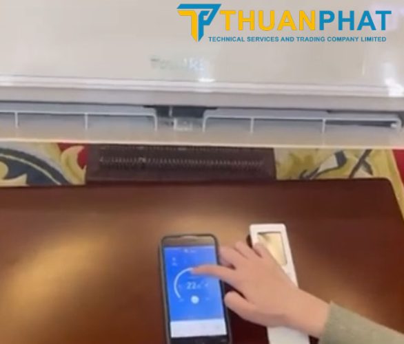 bat dieu hoa Funiki bang dien thoai 7