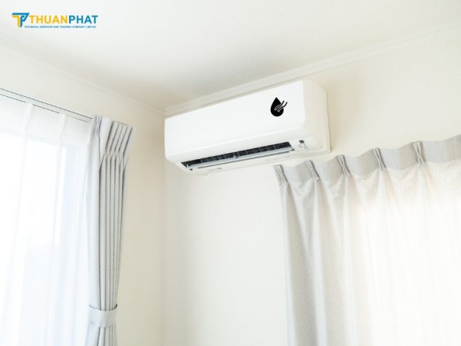 Chế độ Dry của điều hòa Funiki giúp kiểm soát độ ẩm hiệu quả