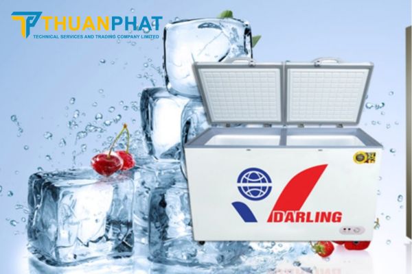 khi bạn cần làm đá với số lượng lớn trong thời gian ngắn, tủ đông là giải pháp tiện lợi.