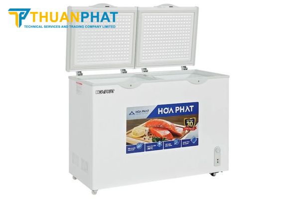 Vỏ tủ được làm từ thép sơn tĩnh điện giúp chống lại tình trạng oxy hóa và gỉ sét